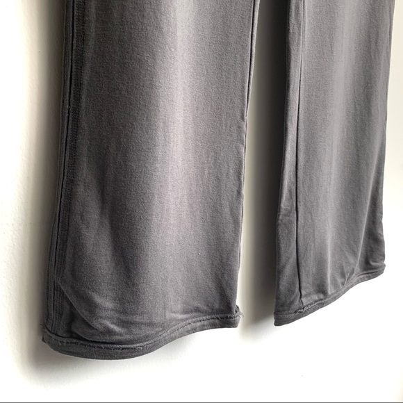[SOLD] Alo Soft Weekender Lounge Pants Size XL - Picture 5 of 12